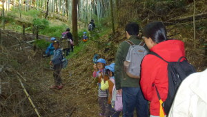 一列で登ります。